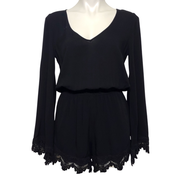 Black Lace Detail Romper Keyhole Bell Sleeve Size Small Gothic - Picture 3 of 11